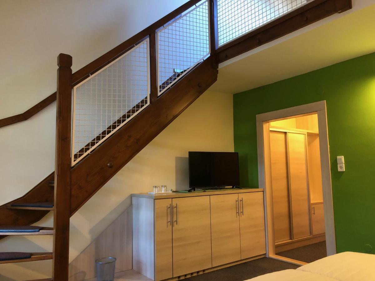 Grantek Ueduelohaz Hotel บาลาตอนแลลเล ภายนอก รูปภาพ
